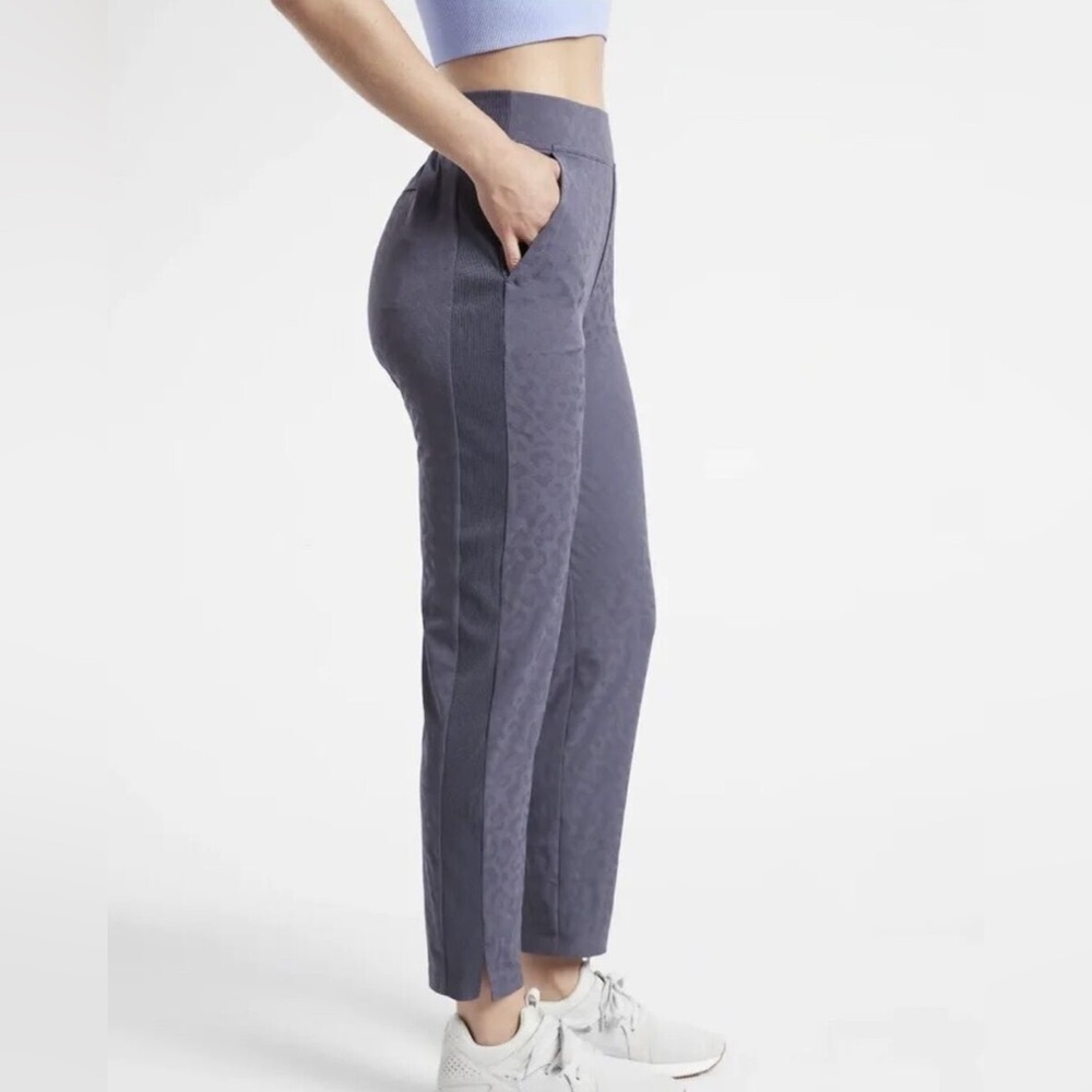 Athleta Brooklyn Textured Ankle Pant Leopard Medieval Violet Size 12 - Picture 3 of 16